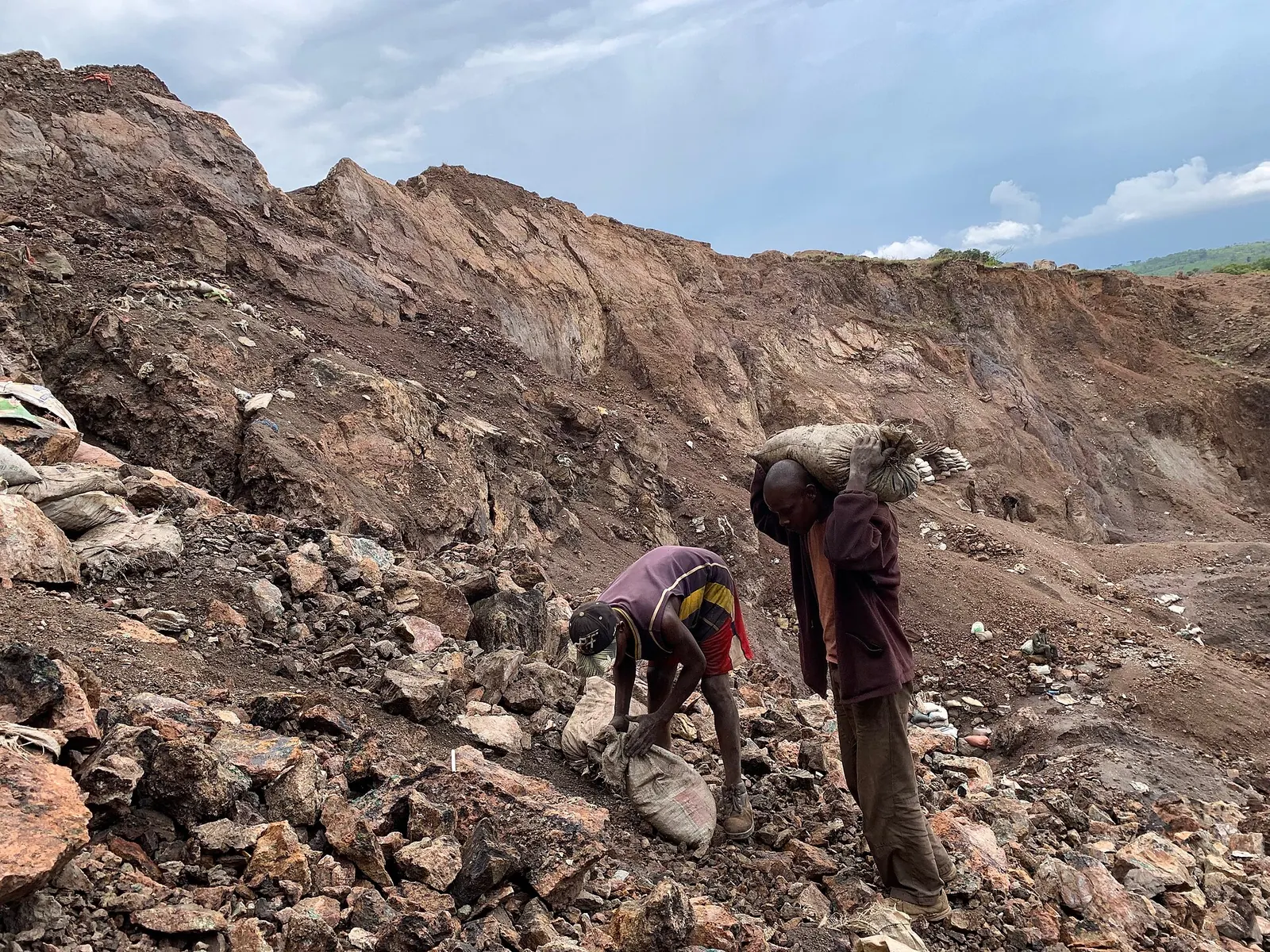 Artisanal cobalt miners in the Democratic Republic of the Congo
